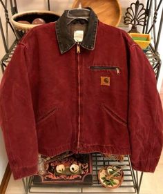 Thrift Fits, How To Have Style, Prettiest Celebrities, Carhartt Detroit Jacket, Outfits Female, Detroit Jacket, Carhartt Detroit, Jacket Fits, Carhartt Jacket