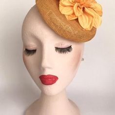 Fascinator Hair, Hair Bling, Hat Inspiration, Royal Hats, Cloche Hats, Couture Hats, Retro Hats, Ladies Hats