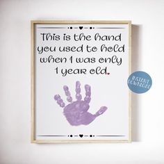 Diy Kid Crafts, Christmas Gift Diy, Diy Mother's Day Crafts, Handprint Gifts, Diy Mother's Day, Gift For Mom Christmas, Diy Gifts For Kids, Birthday Gift For Mom, Mothers Day Crafts For Kids