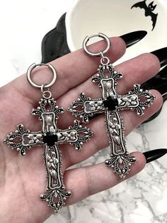 Cross Earrings Aesthetic, Silver Cross Earrings, Vampire Jewelry, Gothic Jewellery, Gothic Crosses, Black Punks, Earrings Aesthetic, Gothic Aesthetic, Silver Colour