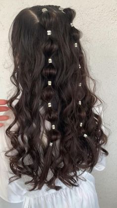 Hairstyles For Layered Hair, School Hair, Peinados Fáciles Para Cabello Corto, Hairdos For Curly Hair, Hairstyle Inspo, Hair Stylies, Hairdo For Long Hair, Hair Stylist Life