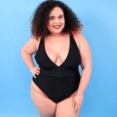 CafeMom tried 6 different plus-size swimsuits under $30 to find the absolute best! Click through for our review of this $25 swimsuit from Forever 21. #plussize #summerstyle #swimwear Forever 21