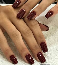 Natural Classy Nails, Machiaj Smokey Eyes, Paznokcie Hello Kitty, Makeup Help, Soft Nails, Red Nail, Nature Tattoos, Minimalist Nails