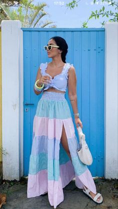 Outfit Cartagena Mujer, Cartagena Outfit Style, Cartagena Outfits, Beach Party Outfit Ideas, Beach Party Outfit, Vestidos Maxi, Party Outfit Ideas, Midi Denim