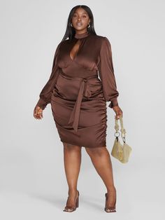 Fitted Ruched Midi Dress For Dress Down Occasions, Fitted Ruched Midi Dress For Casual Wear, Fitted Ruched Midi Dress For Casual Occasions, Knee-length Ruched Mini Dress For Casual Occasions, Fitted Draped Dress With Gathered Neckline, Chic Dress With Ruched Back For Dress Down Occasions, Chic Dress With Ruched Back For Casual Wear, Casual Chic Dress With Ruched Back, Fitted Knee-length Mini Dress With Gathered Waist