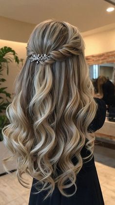 Half Up Half Down Curled Hoco Hair, Half Up Half Down Hairstyles For Homecoming, Prom Hairstyles For Long Hair Blonde, Formal Hair Half Up Half Down, Confirmation Hairstyles, Hoco Hairstyles Down, Pageant Hair, Formal Hairstyles For Long Hair