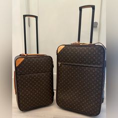 Beautiful Louis Vuitton Suitcases Never Traveled With Never Used Includes Dust Bags, Please Message Me For Any Further Pictures You Would Like For Authenticity Purposes. These Lightweight Suitcases Were Bought By My Nana And After Surgery She Does Not Travel. Willing To Sell Separately For The Right Price Horizon 70 18.1 X 26.8 X 10.2 Inches (Length X Height X Width) Horizon 55 15 X 21.7 X 8.3 Inches (Length X Height X Width) Business Luggage In Monogram Canvas, Business Brown Monogram Canvas Luggage, Business Rectangular Monogram Canvas Luggage, Luxury Monogram Canvas Luggage For Business, Luxury Monogram Canvas Business Luggage, Classic Brown Monogram Canvas Luggage, Business Luggage With Monogram Canvas And Luggage Sleeve, Business Luggage With Luggage Sleeve In Monogram Canvas, Designer Brown Luggage For Travel