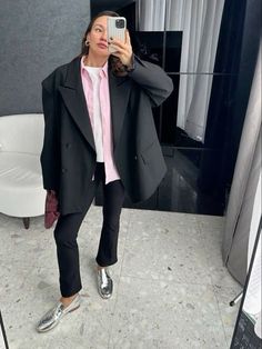 Preppy Girl Style, Street Style Outfits Casual, Preppy Girl, Street Style Outfit, Fall Looks, Parisian Style, Her Style, Spring Outfit, Classy Outfits