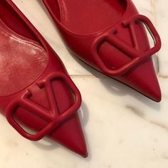 Valentino Slippers, Valentino Slides, Side Picture, Valentino Garavani Sneakers, Valentino Sneakers, Valentino Logo, Logo Shoes, Studded Sneakers, Sparkle Heels