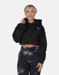 #Color_Black Flared Leggings, Crop Top Hoodie, Rest Days, Best Gym, A Workout, At The Gym, Freedom Of Movement, Grey Hoodie, Cropped Hoodie