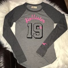 Super Soft Long Sleeve Tee By Hollister, Gray. New To Poshmark? Use Code Misssusan80 To Get $10 Off Your First Purchase!! Gray Long Sleeve, Cute Everyday Outfits, Hollister Tops, Grey Long Sleeve, Long Sleeve Tee, Everyday Outfits, Hollister, Long Sleeve Tees, Womens Tops