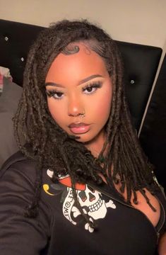 Sisterlocs Hairstyles For Women, Loc Grid, 200 Locs, Long Mini Twists, Curly Locs Hairstyles, Quick Braided Hairstyles For Black Women, Layered Locs, Fluffy Locs, 90s Hairstyles For Black Women