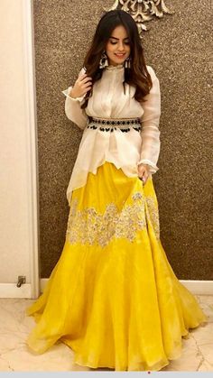 Barbie Gowns For Women Indian, Everyday College Outfits Indian, Sharara Black, Shadi Ideas, Lehenga Hairstyles, Combination Dresses, Haldi Outfit