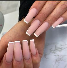 Acrylic Nails Coffin Ombre, Matte Stiletto Nails, Nails Long Acrylic, Henna Nails, Nails Luxury, Nails Today, Classy Acrylic Nails, Acrylic Nails Coffin Pink