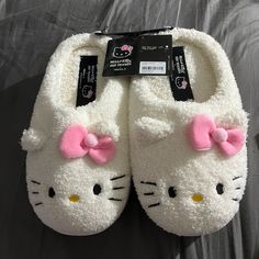 Nwt Sz L I Am A Sz 8 In Woman’s And It Was A Tight Snug Fit .. Would Recommend If You Are 7.5 And Lower In Shoe Sz Christmas Wishlist Shoes, Cute Shoes Pink, Hello Kitty Essentials, Cute Slippers Women, Hello Kitty Cheetah Print, Hello Kitty Things, Forever 21 Hello Kitty, Pink Wishlist, Hello Kitty Slippers