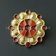 ArmourAndCastings - Lombardic disc brooch DA28 Gold Round Enamel Brooch Pin, Gold Round Enamel Pin Brooch, Gold Round Enamel Pin, Traditional Gold Round Brooches, Medieval Accessories, Medieval Rings, Medieval Belt, High Middle Ages, Late Middle Ages