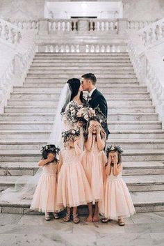 Must-See Flower Girl Photos ★ flower girl photos photo near stair gabridalshows Pink Child, Wedding Picture Poses, Tulle Flower Girl, Tulle Flowers, Foto Tips, Wedding Photos Poses, Flower Girl Dresses Tulle, Wedding Photography Poses, Flower Girl Dress