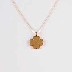 With the Clover Design 14K Gold Necklace for Women and Girls, available in an array of captivating colors, the promise of timeless elegance and romantic charm will soon elevate your accessory collection. This necklace will effortlessly combine sophistication with a touch of whimsy, thanks to its intricately crafted clover motif. Symbolizing good fortune and new beginnings, it will become a cherished piece that enhances any outfit with its delicate design and vibrant color options. Whether marking a special occasion or simply adding a stylish flair to your everyday look, this necklace will bring both joy and a hint of luxury to your ensemble. As you wear this elegant piece, its exquisite craftsmanship and versatile design will make it a standout accessory, perfect for various occasions and Classic Gold Charm Necklaces With Polished Finish, Yellow Gold Necklace With Flower Pendant For Anniversary, Delicate Polished Gold Jewelry, Formal White Gold 14k Charm Necklaces, Delicate Necklace With Polished Finish For Anniversary, Delicate Polished Necklace For Anniversary, Delicate Anniversary Necklace With Polished Finish, Formal Yellow Gold Flower Pendant Necklace, Classic Yellow Gold Charm Necklace With Clavicle Chain