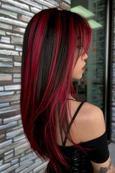 Black With Red Highlights Hair, Black And Red Highlights Hair, Colored Highlights On Black Hair, Hair Inspo Color Highlights, Red Tinted Black Hair, Hair Died Idea, Hair Tint Ideas, Red Chunky Highlights In Brown Hair, Black Hair With Red Ends