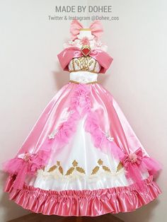 Magical Girl Outfit, Magical Girl Aesthetic, Lolita Outfits, Royal Outfits, Fashion Design Drawings, 영감을 주는 캐릭터, Really Cute Outfits, Fancy Outfits, Kawaii Clothes