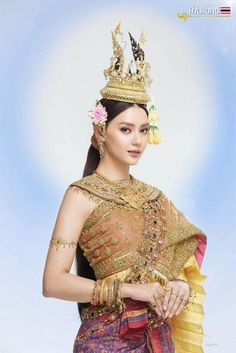 🇹🇭 THAILAND | Nang Songkran 2023: Kimita Devi 💦 Amanda Obdam, Songkran Thailand, Cambodian Wedding Dress, Cambodian Wedding