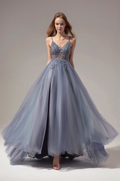 Cute Prom Dresses, Maxi Dress Prom, Pretty Prom Dresses, Grad Dresses, Prom Outfits, Tulle Prom Dress, Prom Dresses Blue, Prom Dresses Short, Long Prom Dress