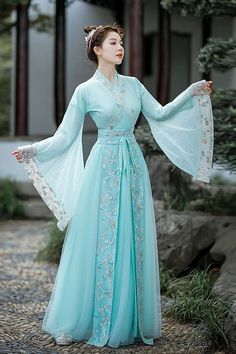 Light Blue Bohemian Dress For Wedding, Light Blue Bohemian Wedding Dress, Summer Dresses For Tea Ceremony, Spring Ao Dai For Banquets, Traditional Light Blue Spring Dress, Chinese Princess Dress, Chinese Fancy Dress, Style Types