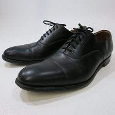 Church's English Shoes Cap Toe Custom Grade Leather Cap Toe Oxfords Shoes Uk 11, This Pair Of Oxfords Are Made By Church's Of England. Cap Toe Leather Dress Uppers, And A Thick Leather Sole. Light Scratches On The Toes, Very Nice Leather Uppers. Classic Fitted Oxfords With Round Toe, Classic Fitted Round Toe Oxfords, Fitted Black Leather Cap Toe Shoes, Classic Fitted Leather Shoes With Closed Toe, Classic Fitted Closed Toe Leather Shoes, Classic Black Oxfords, Fitted Low-top Dress Shoes With Leather Sole, Classic Low-top Oxfords With Rubber Heel Cap, Classic Fitted Leather Shoes With Round Toe