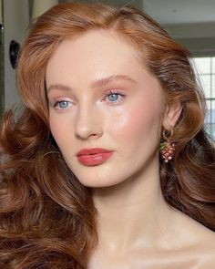 Medium Contrast Makeup Redhead, Brows And Lips Makeup, True Summer Wedding Makeup, Wedding Makeup For Green Eyes Redheads, Natural Bridal Makeup For Redheads, Classic Essence Makeup, Strawberry Blonde Makeup Looks, Hooded Eyes Bridal Makeup, Red Head Wedding Makeup