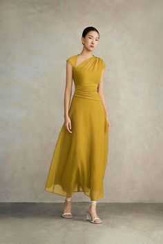 Mean Blvd, Elegant Dresses Classy, Ankle Length Dress, Layered Skirt, Mode Vintage, Classy Dress, Chic Dress, Yellow Dress, Guest Dresses