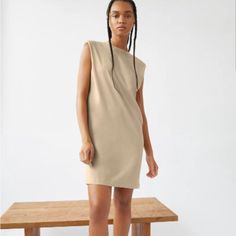 Aritzia Brown/Coffee Colored Dress Shoulder Pads Tshirt Dress Size Xsmall Nwot Chic Beige Crew Neck Dress, Beige Crew Neck Dress For Spring, Beige Crew Neck Spring Dress, Casual Neutral Mini Dress Knee-length, Casual Knee-length Neutral Mini Dress, Casual Neutral Knee-length Mini Dress, Shoulder Pad Tshirt, Shoulder Pad Dress, Dress With Shoulder Pads