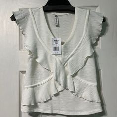 Nwt Cute White Blouse Size Small. Perfect V Neck Top For Office/Work/Date Night Comes From A Smoke Free Home. Make Me An Offer! White V-neck Top With Ruffles, White Crop Top For Night Out, White V-neck Crop Top For Night Out, White Ruffle Top For Night Out, White Ruffled Tops For Night Out, White V-neck Ruffle Top, White V-neck Ruffled Tops, White Ruffled Crop Top Blouse, White Short Sleeve Top For Night Out