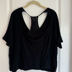 Free People Light Cotton Top Black Xs Loose Fit Open Back Short Sleeves A Little Cropped Never Worn, In Like New Condition Cropped T Shirt, Black Xs, Free People Black, Crop Tshirt, Cotton Top, Cotton Lights, Cotton Tops, Free People Tops, Open Back