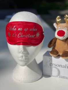 Sleep eye mask. A great addition to any spa, pamper or sleepover party. This is for a signal novelty eye mask with the wording wake me up when it's Christmas with snowflakes as in the photos only. Please choose the colour required for the wording along with the wording required. Then add a note with the names - if required. We have 4 different colour eye masks to pick from   RED BLACK PINK GREY There is no return on this item as it is personalised to order. This listing is for 1 eye mask . strap Reindeer Sleeping Mask, Eye Mask Sleep, Sleep Eye, Sleep Masks, Eye Masks, Sleepover Party, Wake Me, Sleep Mask, Wake Me Up