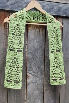 Pic of the Tree Crochet Scarf Pattern display Christmas Scarf Crochet, Tree Crochet, Crochet Scarf Pattern, Fall Apparel, Leaf Scarf, Scarf Patterns, Fir Trees, Christmas Scarf, Beautiful Scarf