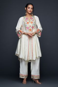 Buy Off White Viscose Chanderi Silk Embroidery Phool And Mirror Anarkali For Women by Gulabo by Abu Sandeep Online at Aza Fashions. Anarkali Patterns, Silk Embroidery, Womens Tunics, Flared Sleeves, Anarkali, Aza Fashion, Knee Length, Embellishments, Types Of Sleeves