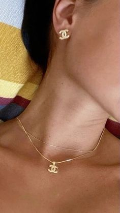 Clean Girl | Jewellery inspo | Earrings | Necklaces | Gold | Chanel Chanel Necklace And Earrings, Chanel Jewelry Set, Chanel Earrings Gold, Gold Chanel Earrings, Chanel Necklace Gold, Gold Brunette, Chanel Gold Necklace, Chanel Jewelry Necklace