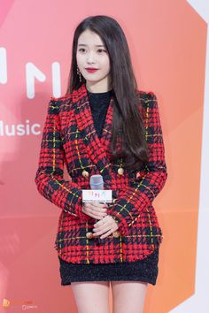 Iu Red Carpet, Group Fashion, Singer Fashion, Lee Jieun, Melon Music, Female Idols, Iu Fashion, Girl Celebrities