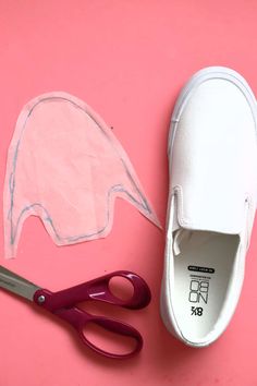 Heat Transfer Vinyl on Shoes - A girl and a glue gun Vinyl On Shoes Heat Transfer, Vinyl Shoes Heat Transfer, Cricut On Shoes, Diy Disney Shoes Cricut, Cricut Shoe Ideas, Cricut Slippers, Diy Tennis Shoes, Cricut Shoes Projects, How To Paint Canvas Shoes