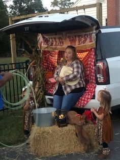 Trunk And Treat, Photo Area, Horses Theme, Harvest Party, Cowboy Theme, Treat Ideas, Farm Theme