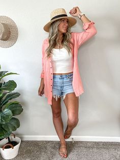 Outfit Ideas For Midsize, Outfit Ideas For Midsize Women, Midsize Women, Casual Vacation Outfits, Outfits Nyc, Oufits Casual, Summer Outfits For Moms, Summer Outfit Ideas, Spring Outfits Women