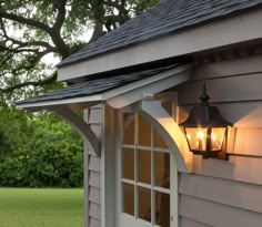 a light that is on the side of a house