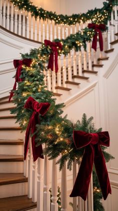 #christmasdecor #affordabledecor #holidaydecor #christmas2024 #diydecor #festiveideas #budgetfriendly #homeinterior #decoratingideas #boredpanda Stair Rails Christmas Decor, Nutcracker Holiday Decor, Christmas Tree On Stair Landing, House Decorating Ideas Christmas, Home Decor For Christmas Ideas, Garland Stairs Christmas Railings, Christmas Classy Decor, Christmas House Party Decorations, Christmas Party Home Decor