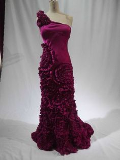 Custom evening dresses and inexpensive #replicas of haute couture dress designs for less than the original. Ball Gowns For Women, Burgundy Clothes, Sites For Clothes, One Shoulder Evening Gown, Formal Ball Gowns, Cheap Boutique Clothing, Evening Wear Dresses, Formal Ball Gown, Purple Burgundy