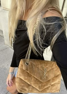 Ysl Bag Outfit, Messy Blonde Hair, Elsa Steel, Serena Van Der, Serena Van, Serena Van Der Woodsen, Bag Outfit, Looks Street Style