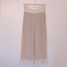 Nwot | Retro Threads Boho Pant W|Lace Accent Inside Liner Attached At The Base Of Pants. Size | Medium Inseam | 27” Overall Length | 38” Waist | 14” {Elastic Waistband} Rise | 11 1/2” Condition | Preowned, Never Worn. New. Bohemian Style Cream Bottoms With Elastic Waistband, Cream Bohemian Pants For Spring, Neutral Pants For Spring Beach Outings, Spring Beach Pants In Neutral Color, Neutral Pants For Beach In Spring, Beige Crochet Trim Bottoms For Beach, Beige Crochet Trim Beach Bottoms, Cream Beach Pants With Elastic Waistband, Cream Pants With Elastic Waistband For Beach