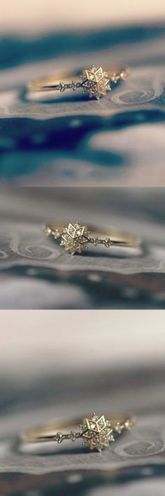 Cute Snowflake Ring #jewelry #rings #gifts #wedding #engagement #fashion Snowflake Ring, Ring Rosegold, Cute Rings, Opal Rings, Bling Bling, Promise Rings, Ring Verlobung, Ring Set, Beautiful Rings