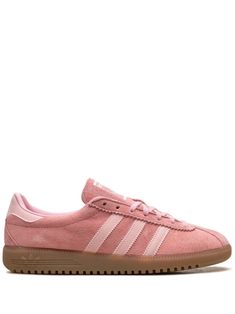 light pink calf suede/calf leather logo-print tongue signature 3-Stripes logo almond toe front lace-up fastening contrasting heel counter branded insole contrasting flat rubber sole Adidas Bermuda, Adidas L, Sneakers Pink, Iconic Bags, Shoes Sneakers Adidas, Van Cleef Arpels, Flat Boots, Leather Logo, Exclusive Fashion