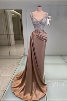 Glamorous Sleeveless Mermaid Dress With Sweep Train, Glamorous Sleeveless Fitted Mermaid Dress, Fitted Sleeveless Glamorous Mermaid Dress, Sleeveless Satin Mermaid Dress With Sweep Train, Sleeveless Satin Mermaid Dress For Gala, Wedding Guests Dress, Pretty Prom Dress, Mrs To Be, Satin Prom Dresses