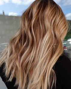 Medium Ombre Hair, Dimensional Blonde, Money Piece, Warm Blonde, Preppy Stuff